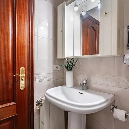 Arnao Appartement *